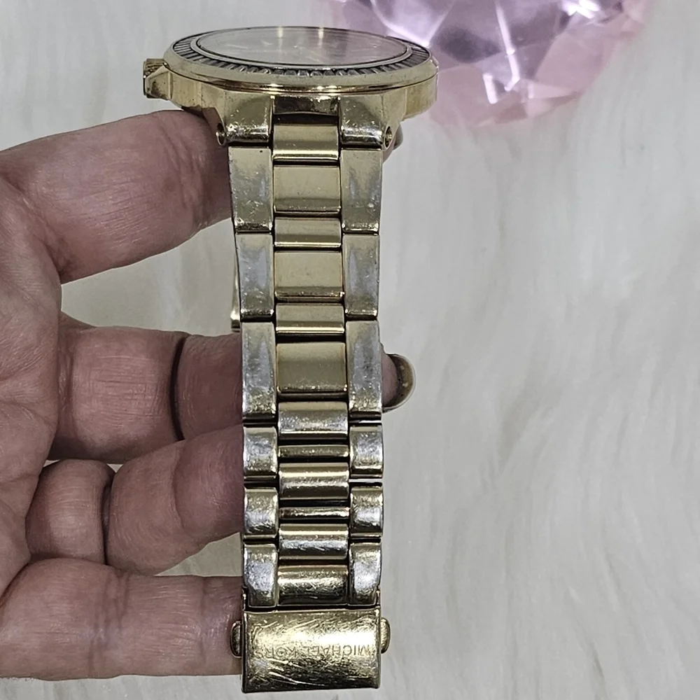 Michael kors women watch brown and gold color MK5723